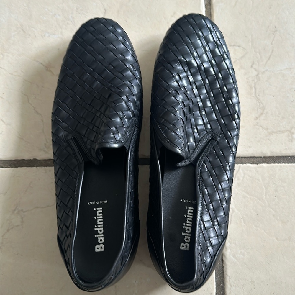 Very Comfortable and stylish shoes.